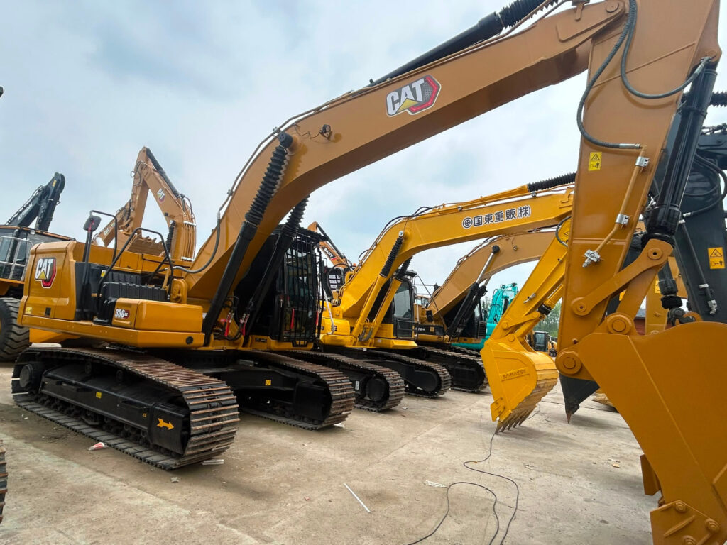 Гусеничные экскаваторы CAT 330 с наработкой из Китая — Партмайн